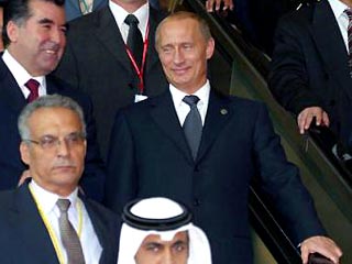 Путин, на саммите Организации исламская конференция (ОИК) в Малайзии, наладил отношения России с мусульманским миром