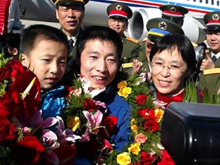 Власти провинции Ляонин приняли решение воздвигнуть монумент в честь первого китайского космонавта Яна Ливэя