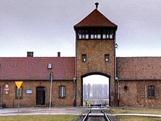 Посетителей Освенцима грабят воры-карманники