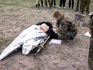 Один военнослужащий погиб и пятеро получили ранения при подрыве фугаса в Чечне