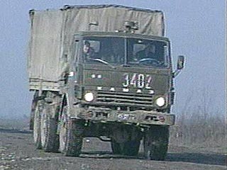 На трассе Саратов - Балаково взорвался военный "КамАЗ"