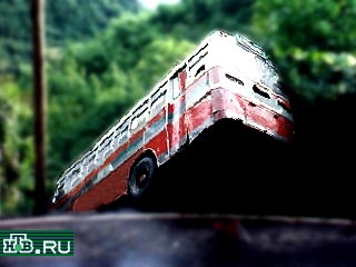 В Армении перевернулся переполненный пассажирами автобус