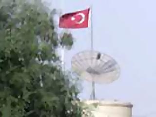 Взрыв прогремел в посольстве Турции в Гааге