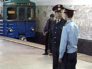 Упавший на рельсы человек на 40 минут парализовал Сокольническую линию московского метро