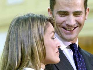 В Испании состоялась помолвка наследника испанского престола принца Астурийского Фелипе с телеведущей Летисией Ортис