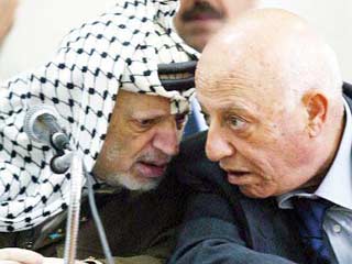 Глава Палестинской национальной администрации Ясир Арафат и палестинский премьер Ахмед Куреи договорились минувшей ночью о принципах формирования нового правительства автономии