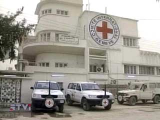 Международный Комитет Красного Креста принял сегодня решение закрыть свои представительства в Багдаде и Басре