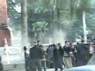 В грузинском городе Зугдиди оппозиция захватила здание администрации