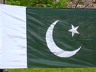 Правительство Пакистана запретило деятельность трех религиозных партий