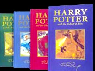 Продажи книг Джоан Роулинг о Гарри Поттере во всем мире приблизились к огромной цифре в 250 миллионов экземпляров