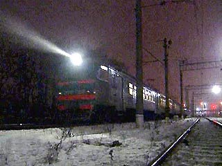 В Москве два человека погибли под колесами электрички на станции "Тушино"