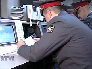 Массовая установка "тревожных кнопок" в школах Москвы начнется в 2004 году