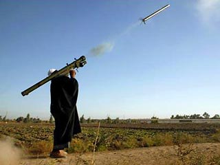 Видеокассета с записью момента пуска ракеты "земля-воздух" по авиалайнеру почтовой компании DHL в Багдаде оказалась в распоряжении журналистки французского журнала Le Nouvel Observateur