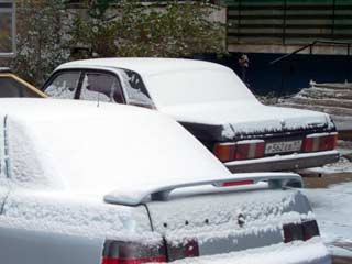 Зима в столичном регионе напомнит в среду о себе небольшим снегом. Как сообщили в Росгидромете, днем в столице будет около нуля, в Подмосковье - от плюс 1 до минус 4 градусов