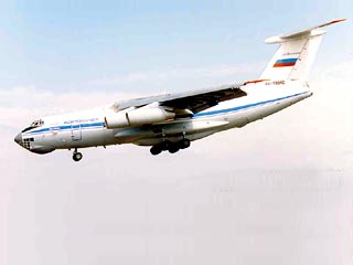 У ИЛ-76 в небе над Южно-Сахалинском отказал двигатель