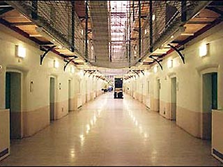 В Англии тюремного охранника уволили за оскорбление Бен Ладена