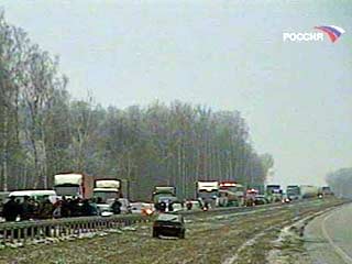 Из-за халатности дорожных служб Каширское шоссе в пятницу утром превратилось в многокилометровый каток