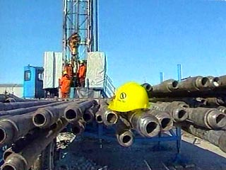Природоохранная прокуратура Ямало-Ненецкого автономного округа обнаружила "нарушения природоохранного законодательства добывающими предприятиями нефтяной компании ЮКОС"