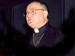 Кардинал Ренато Мартино подверг критике характер обращения американцев с захваченным в плен бывшим президентом Ирака Саддамом Хусейном.