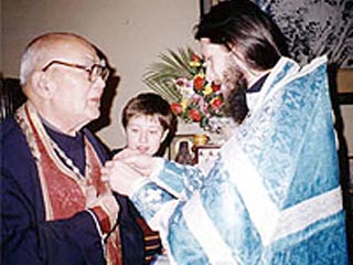 Протоиерей Александр Ду был награжден в 1998 году орденом святителя Иннокентия Московского (II степени) за миссионерские и пастырские труды, а в 2001 году - наперсным крестом с украшениями.