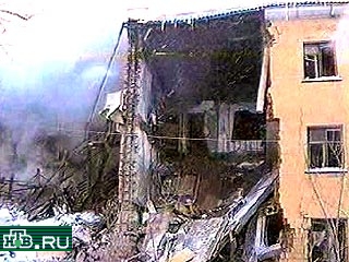 В Бийске никто из жильцов взорвавшегося 3 января дома пока не получил обещанной помощи