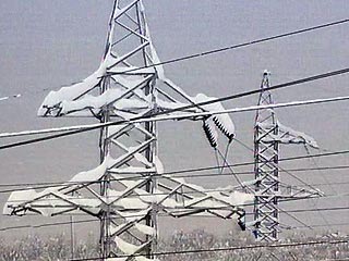 На Кубани в результате обильного снегопада и повреждений линий электропередач (ЛЭП) нарушено энергоснабжение в 65 населенных пунктах
