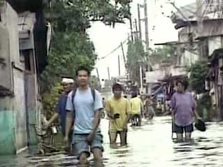 На Филиппинах в результате оползней и наводнений погибли более 100 человек, десятки ранены