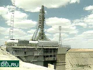 Запуск грузового корабля "Прогресс" с топливом для затопления российской орбитальной станции "Мир" перенесен на 24 января