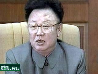 Северокорейский лидер Ким Чен Ир публично заявил о готовности Пхеньяна отказаться от ракетной программы в обмен на международное содействие в запуске спутников связи