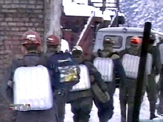 Горноспасатели, ведущие поисковые работы на шахте "Сибирская" в Кузбассе, нашли тело пятого, последнего из погибших горняков