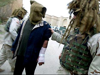 Солдаты США арестовали иракского имама за подстрекательство к борьбе против коалиции