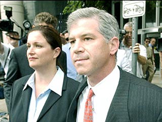 По соглашению с Министерством юстиции США Эндрю Фастоу, финансовый директор Enron и главный организатор мошеннических схем, в итоге приведших компанию к банкротству, получит 10 лет тюрьмы и заплатит штраф в 20 млн долларов