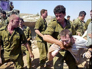 Столкновения между солдатами и поселенцами в Израиле: 9 человек ранены