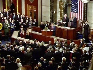 Президент Джордж Буш выступил перед Конгрессом США с ежегодным посланием "О положении страны". Посвящено оно было в основном борьбе с терроризмом, которая, как пообещал Буш, будет носить "наступательный характер"
