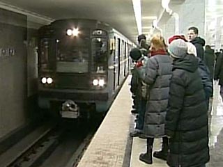 В московском метро женщина не покончила с собой благодаря реакции машиниста