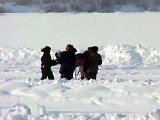 Более шести часов провели в ледяной воде Волгоградского водохранилища водитель автомобиля и его спутница в ночь с пятницы на субботу