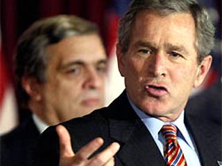 Джордж Буш не намерен увольнять директора ЦРУ Джорджа Тенета из-за ситуации вокруг ОМУ в Ираке