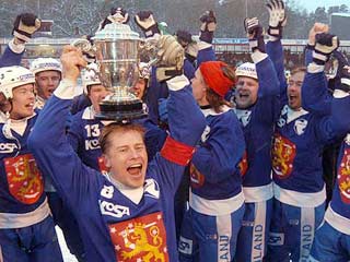 Финны впервые в истории выиграли чемпионат мира по хоккею с мячом
