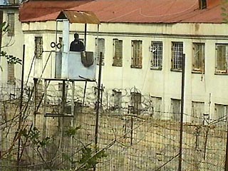 В колонии строго режима города Рустави в среду предотвращена попытка массового побега заключенных