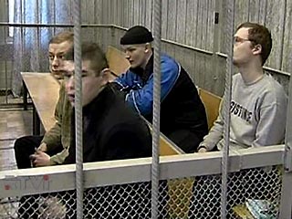 Суд присяжных признал виновными, "но заслуживающими снисхождения" троих обвиняемых по делу о погроме на рынке в Ясенево в 2003 году