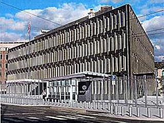 Норвежцу, забросавшему снежками здание посольства США, придется заплатить штраф в 576 евро