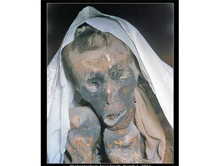 Найдена мумия буддистского ламы, умершего 500 лет назад