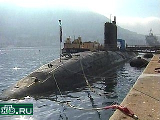 Жители Гибралтара требуют убрать из порта английскую атомную подводную лодку