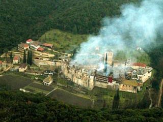 В сербском монастыре Хиландар на Святой горе Афон в Греции произошел пожар