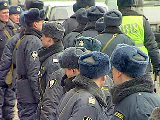 В день голосования по выборам президента России 14 марта для обеспечения безопасности и правопорядка в стране будет задействовано около 300 тысяч сотрудников милиции
