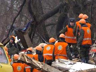 В горах Алма-Атинской области на юго-востоке Казахстана спасатели к утру понедельника извлекли из-под оползня и завалов тела 25 погибших