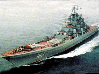 Флагман Северного флота тяжелый атомный ракетный крейсер "Петр Великий" поставлен на стоянку, так как находится в аварийном состоянии