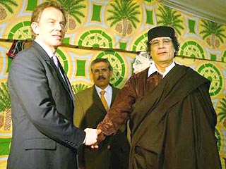 Началась историческая встреча Тони Блэра и Муамара Каддафи