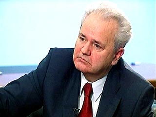 Слободан Милошевич выступая в четверг на слушаниях Международного уголовного трибунала для бывшей Югославии вновь потребовал своего освобождения