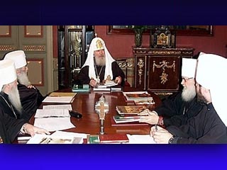 Решением Синода канонизированы 20 святых, открыты новые монастыри и заграничные приходы